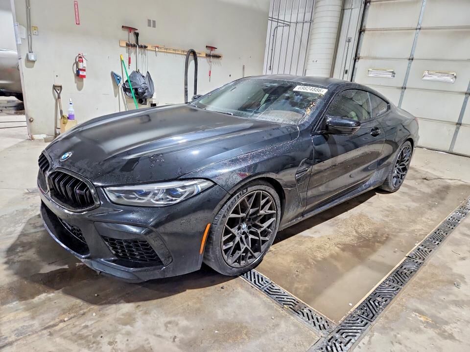 2020 BMW M8