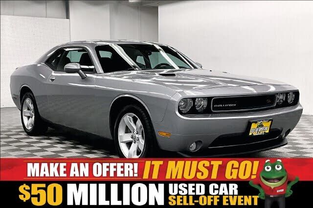 2013 DODGE Challenger