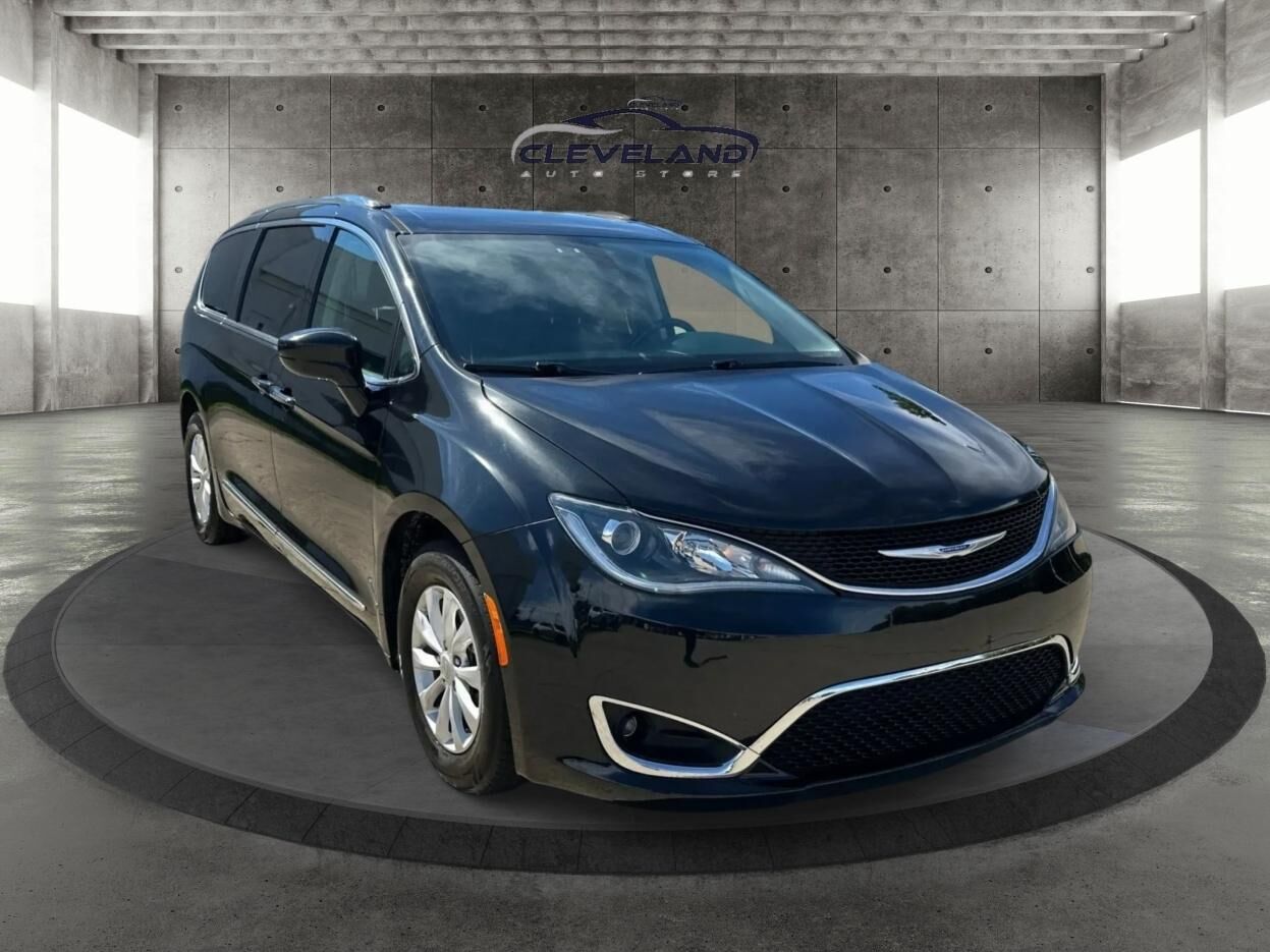 2019 CHRYSLER Pacifica