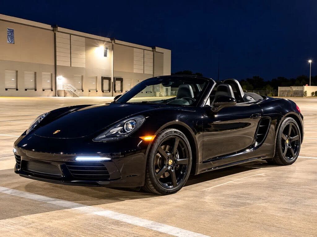 2017 PORSCHE Boxster