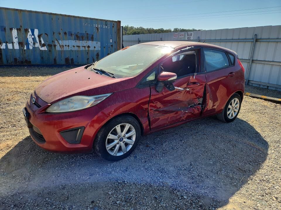 2013 FORD Fiesta