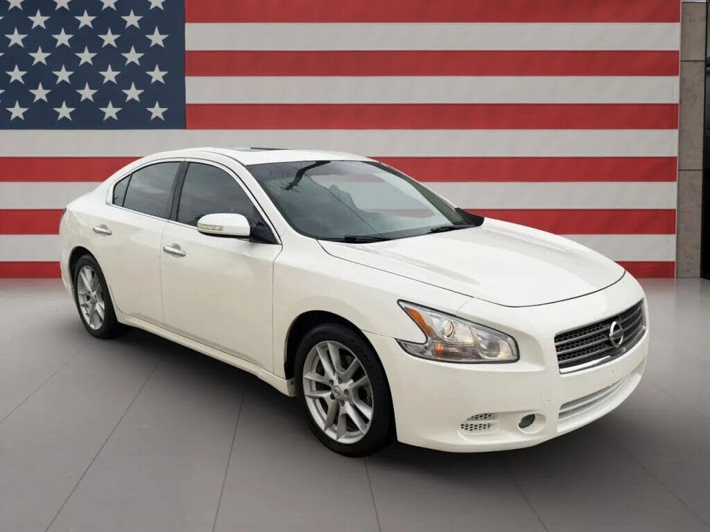 2011 NISSAN Maxima