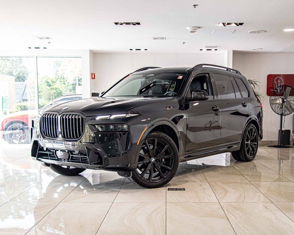 2026 BMW X7