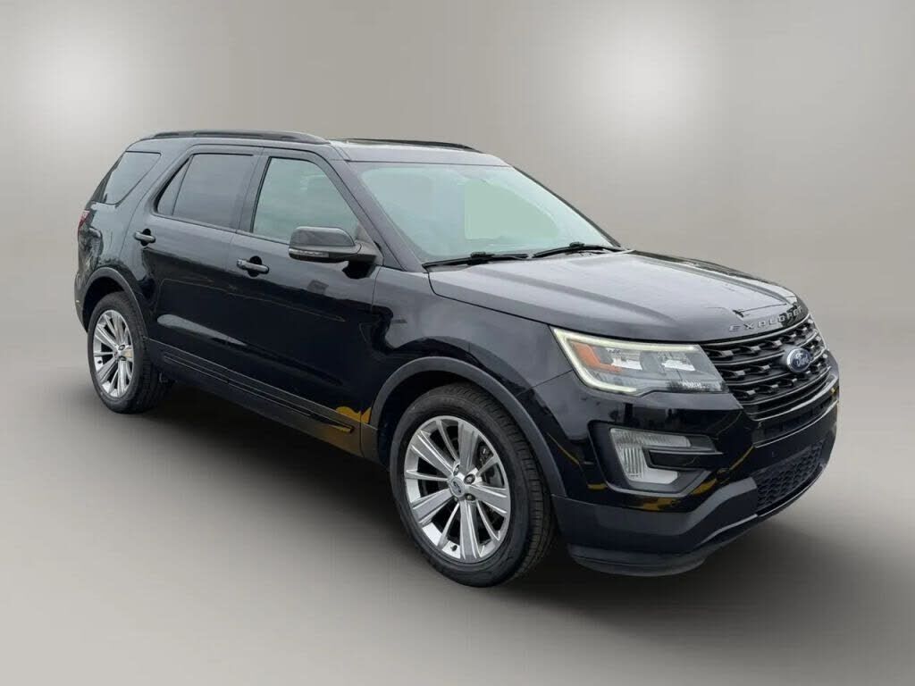 2017 FORD Explorer