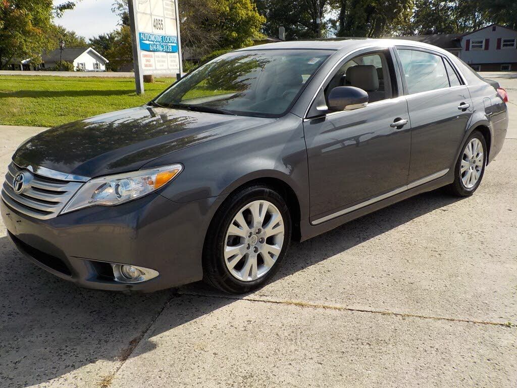 2011 TOYOTA Avalon