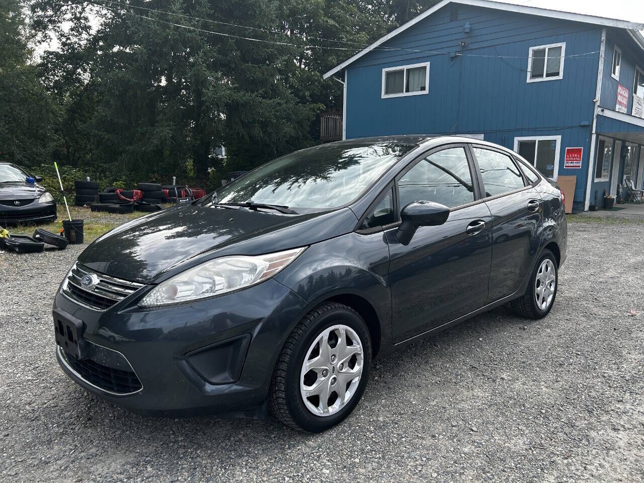 2011 FORD Fiesta