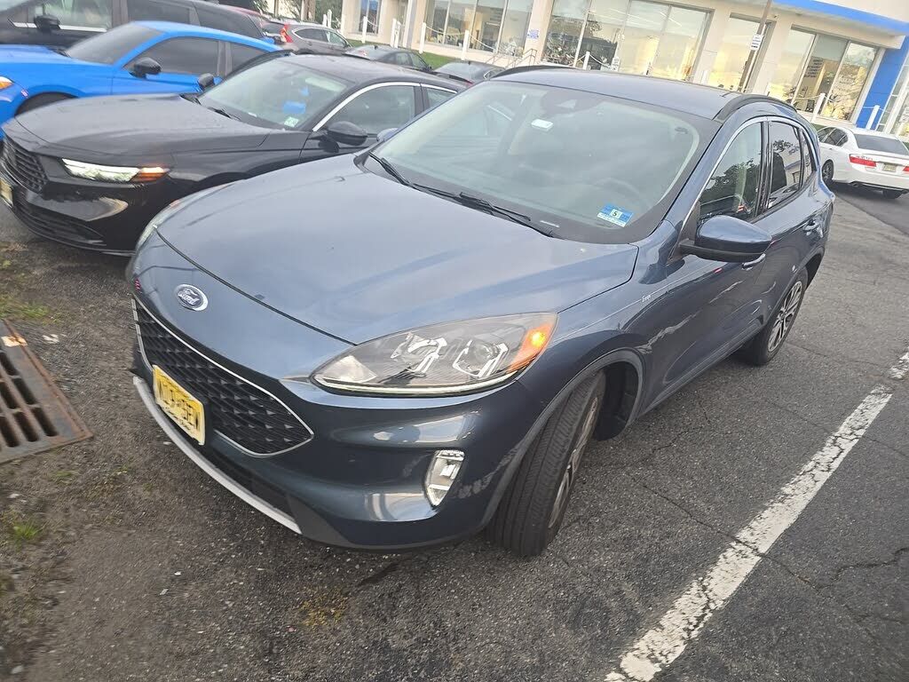 2020 FORD Escape