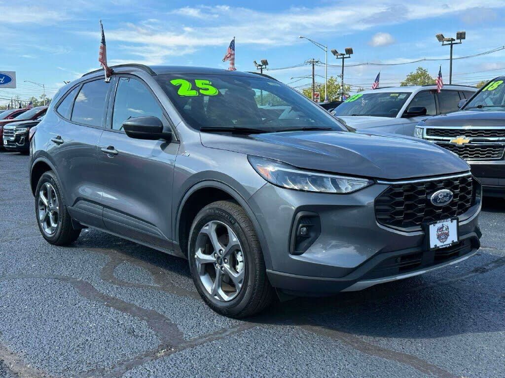 2025 FORD Escape