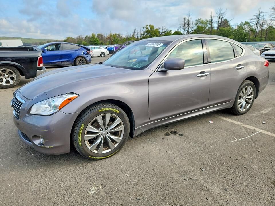 2011 INFINITI M37