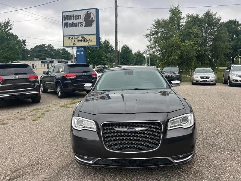 2018 CHRYSLER 300