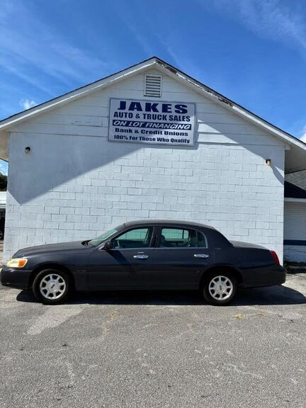 2001 LINCOLN Town Car