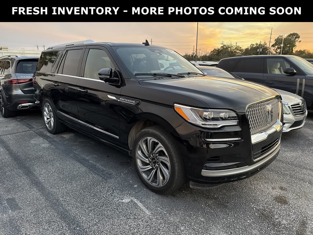 2022 LINCOLN Navigator L