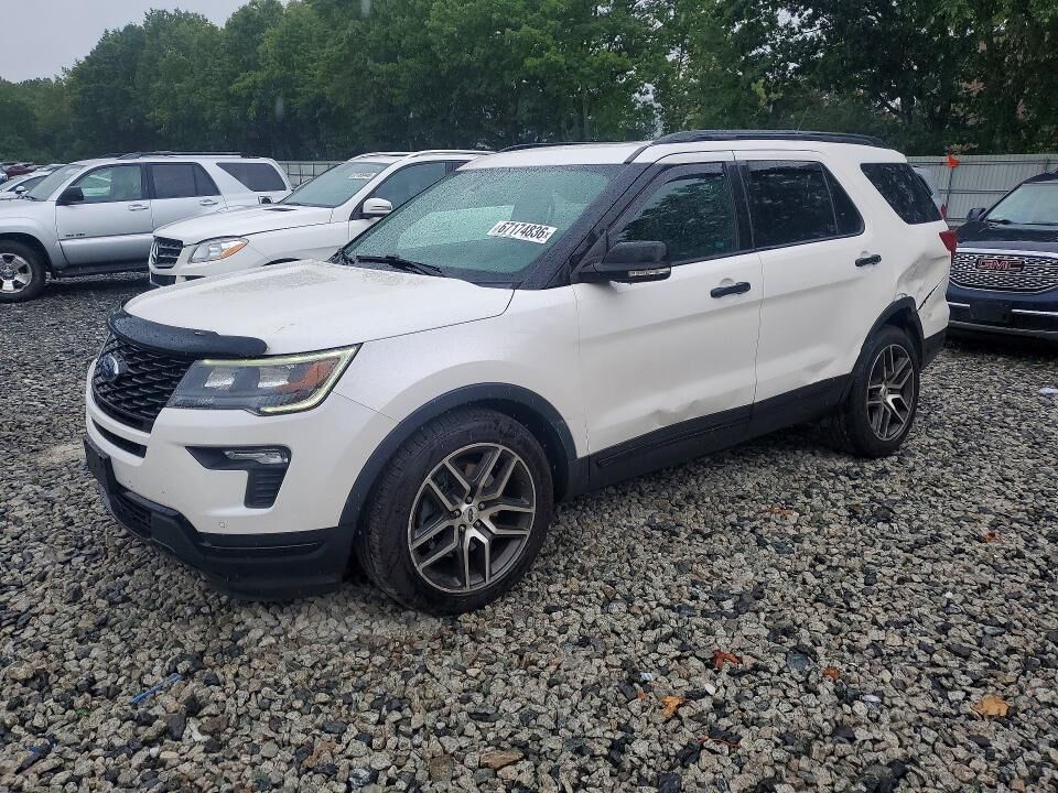 2018 FORD Explorer