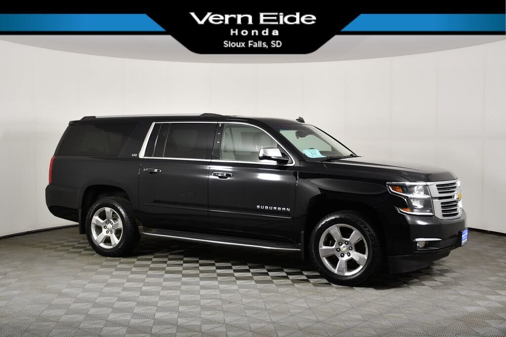 2015 CHEVROLET Suburban