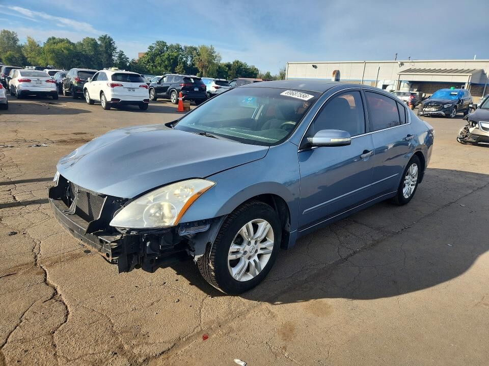 2010 NISSAN Altima