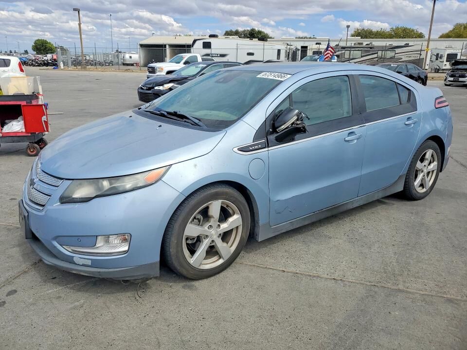 2013 CHEVROLET Volt
