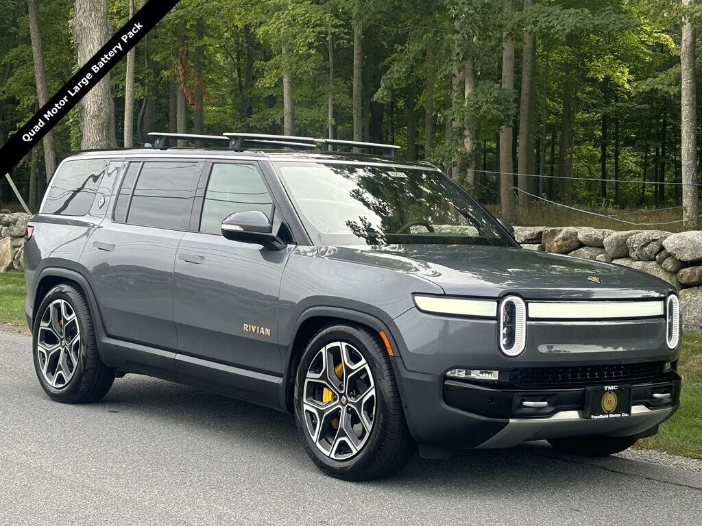 2022 RIVIAN R1S