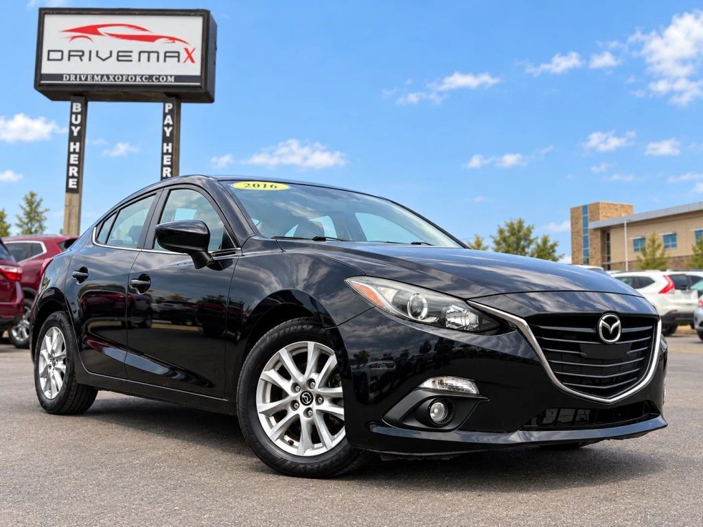 2016 MAZDA Mazda3