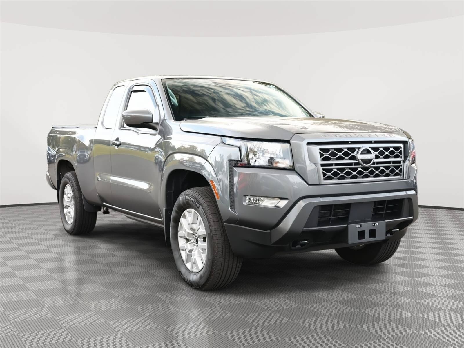 2024 NISSAN Frontier