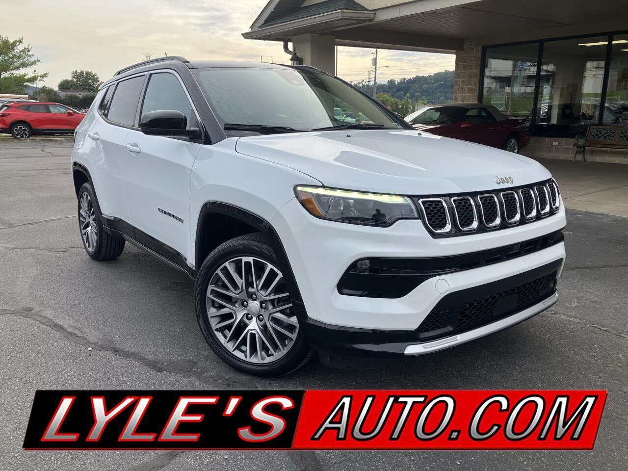 2023 JEEP Compass