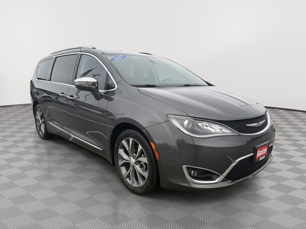 2017 CHRYSLER Pacifica
