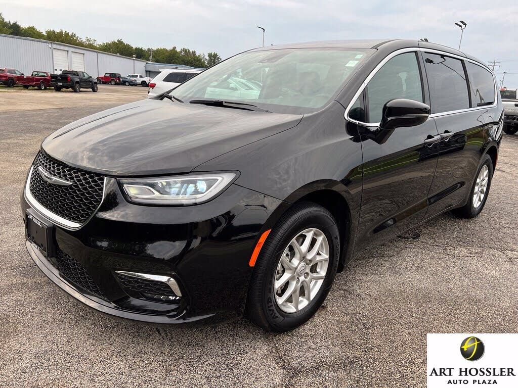 2025 CHRYSLER Pacifica