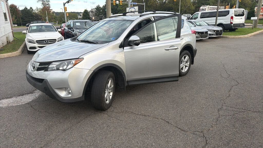 2013 TOYOTA RAV4