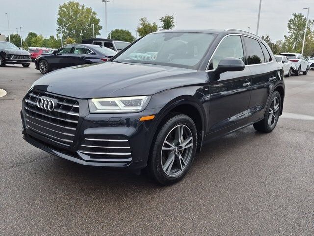2020 AUDI Q5 e
