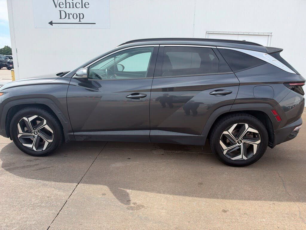 2022 HYUNDAI Tucson
