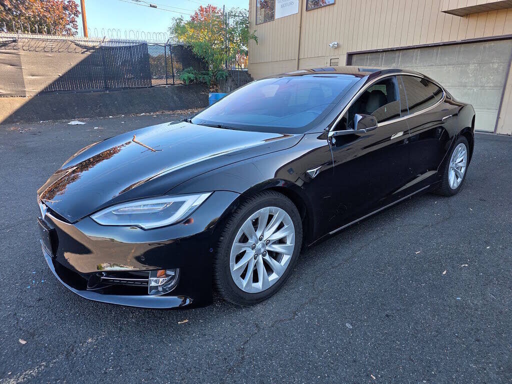 2016 TESLA Model S