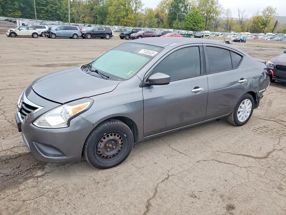 2019 NISSAN Versa