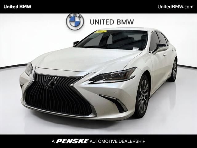 2019 LEXUS ES