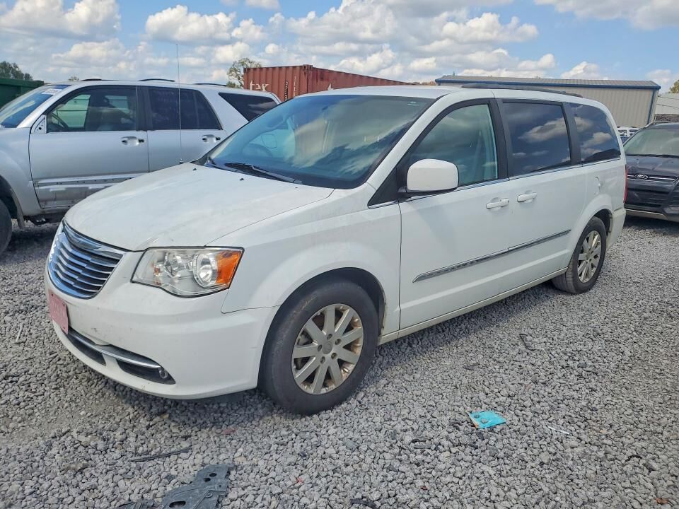 2015 CHRYSLER Town and Country