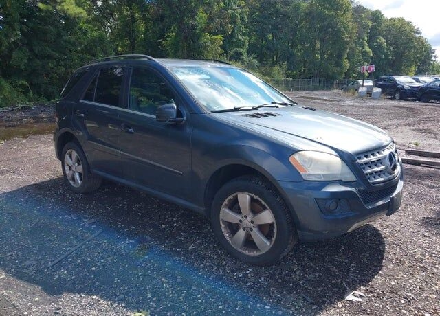 2011 MERCEDES-BENZ M-Class