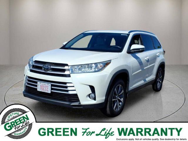 2019 TOYOTA Highlander