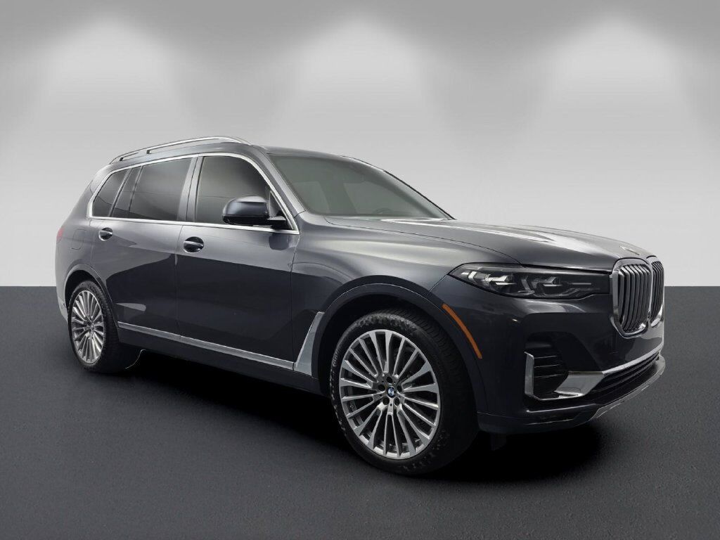2021 BMW X7