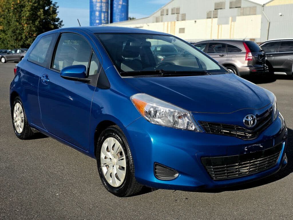2013 TOYOTA Yaris