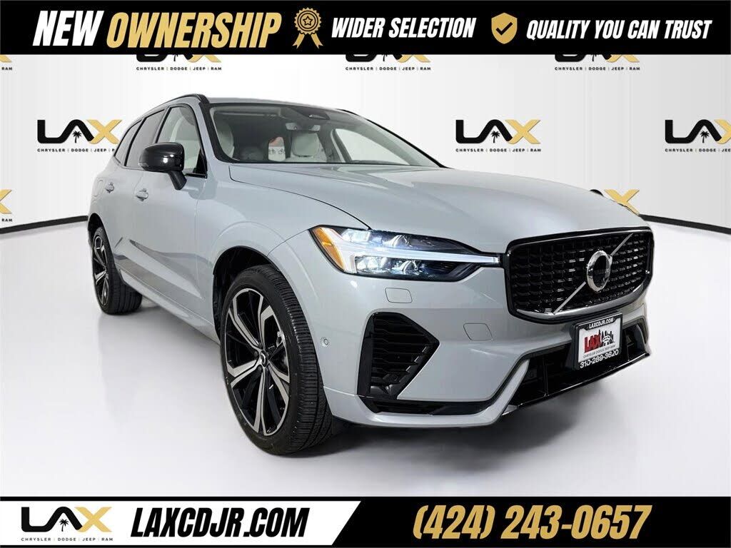 2025 VOLVO XC60