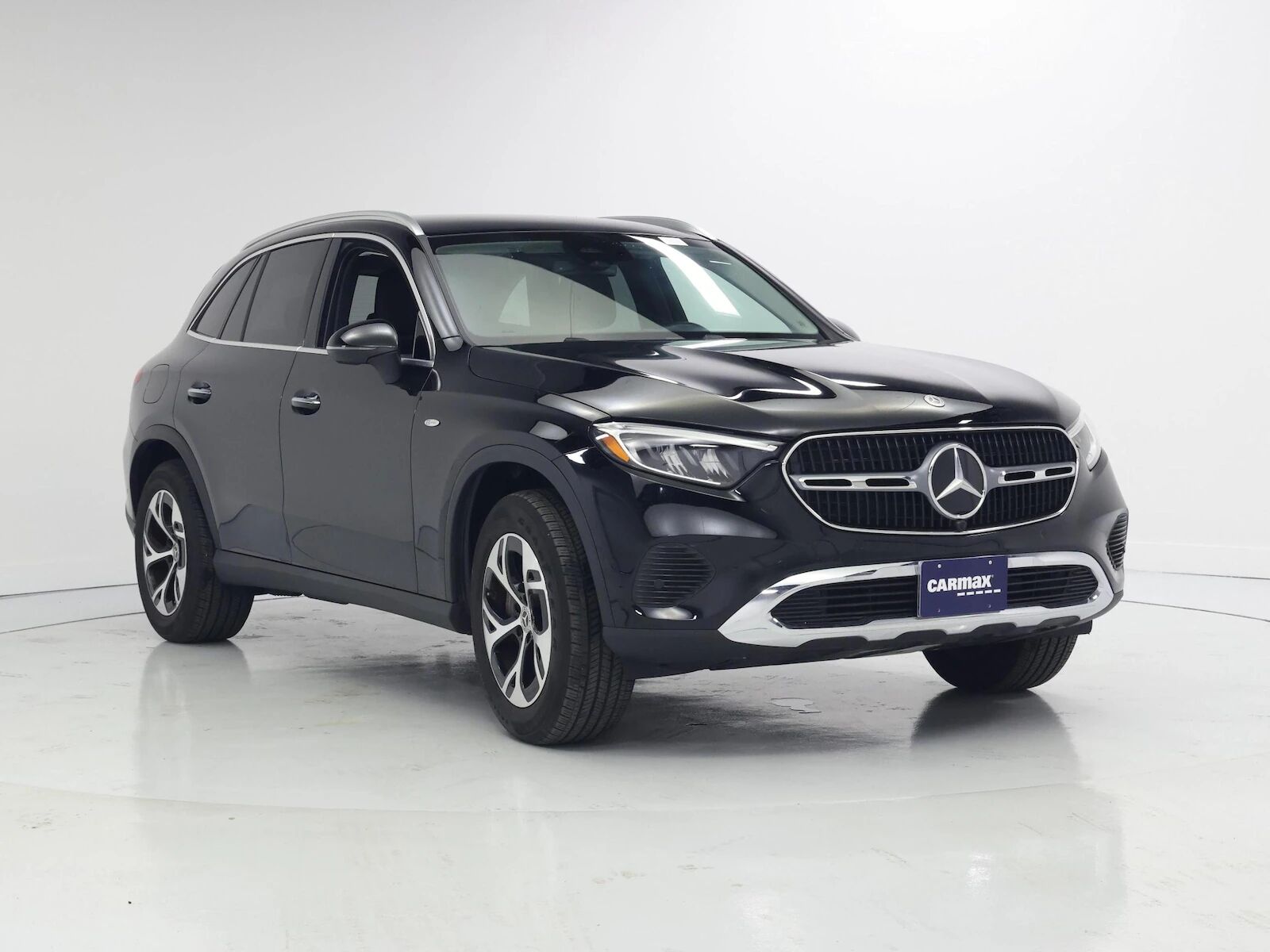 2025 Mercedes-Benz GLC-Class