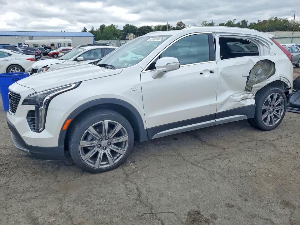 2023 CADILLAC XT4