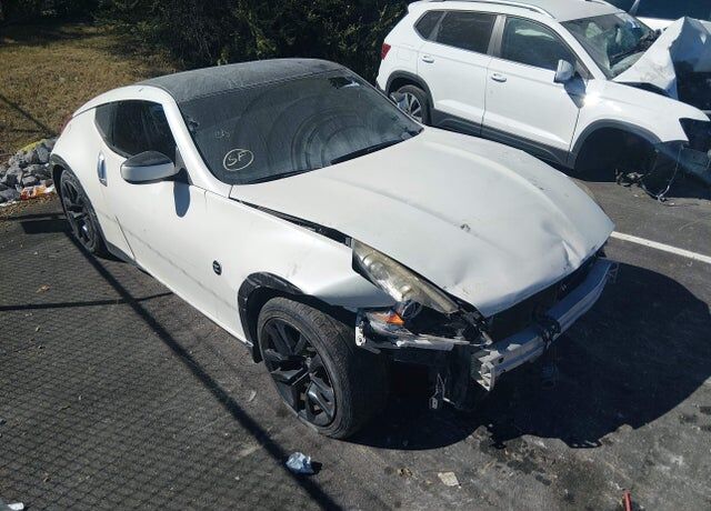 2017 NISSAN 370Z
