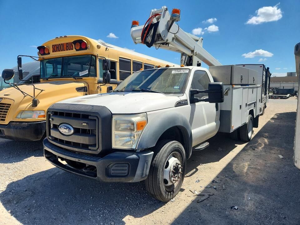 2011 FORD F-450