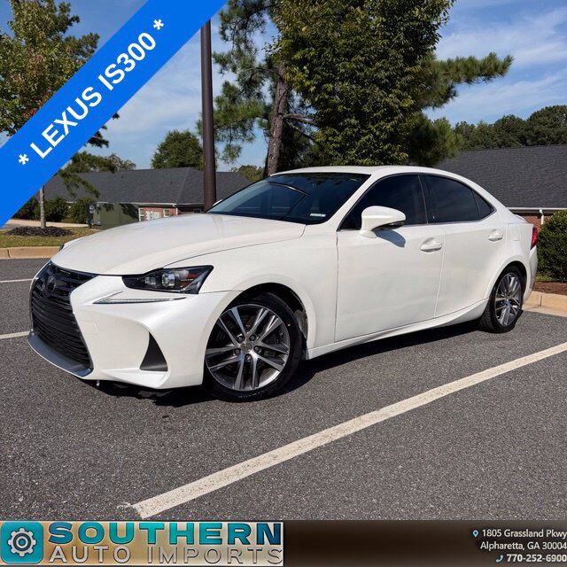 2020 LEXUS IS