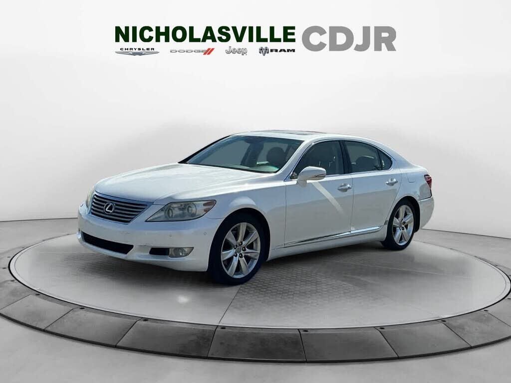 2011 LEXUS LS