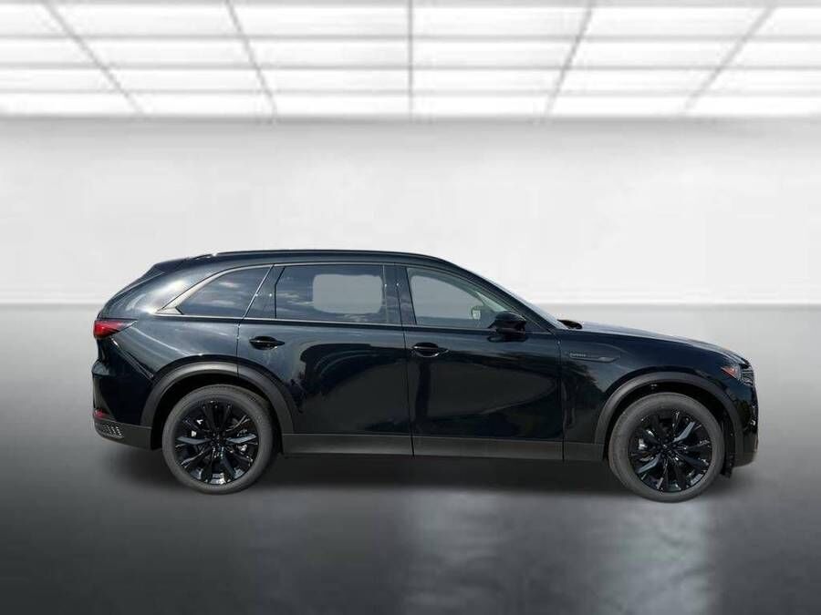 2026 MAZDA CX-90