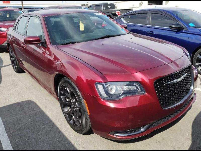 2019 CHRYSLER 300