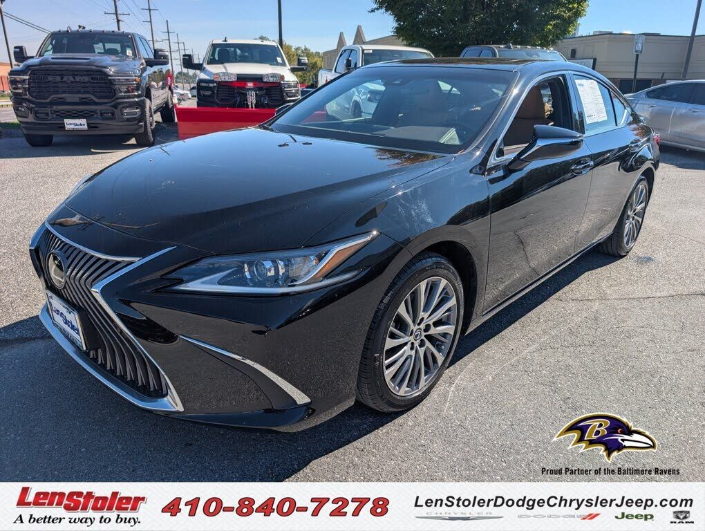2021 LEXUS ES