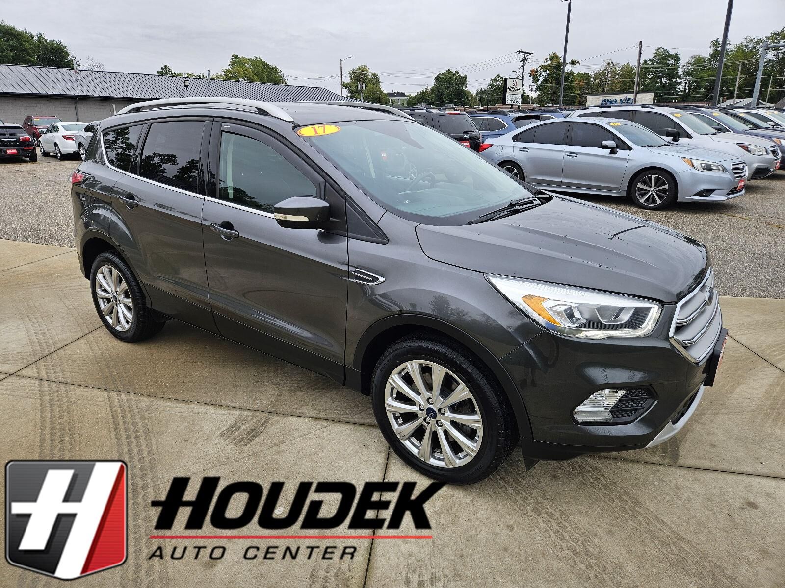 2017 FORD Escape