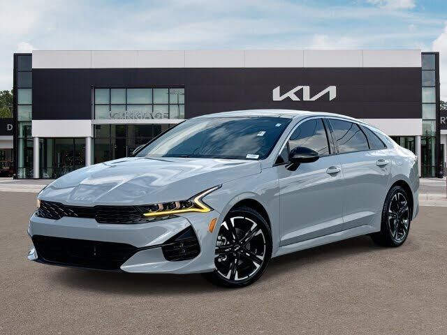 2022 KIA K5