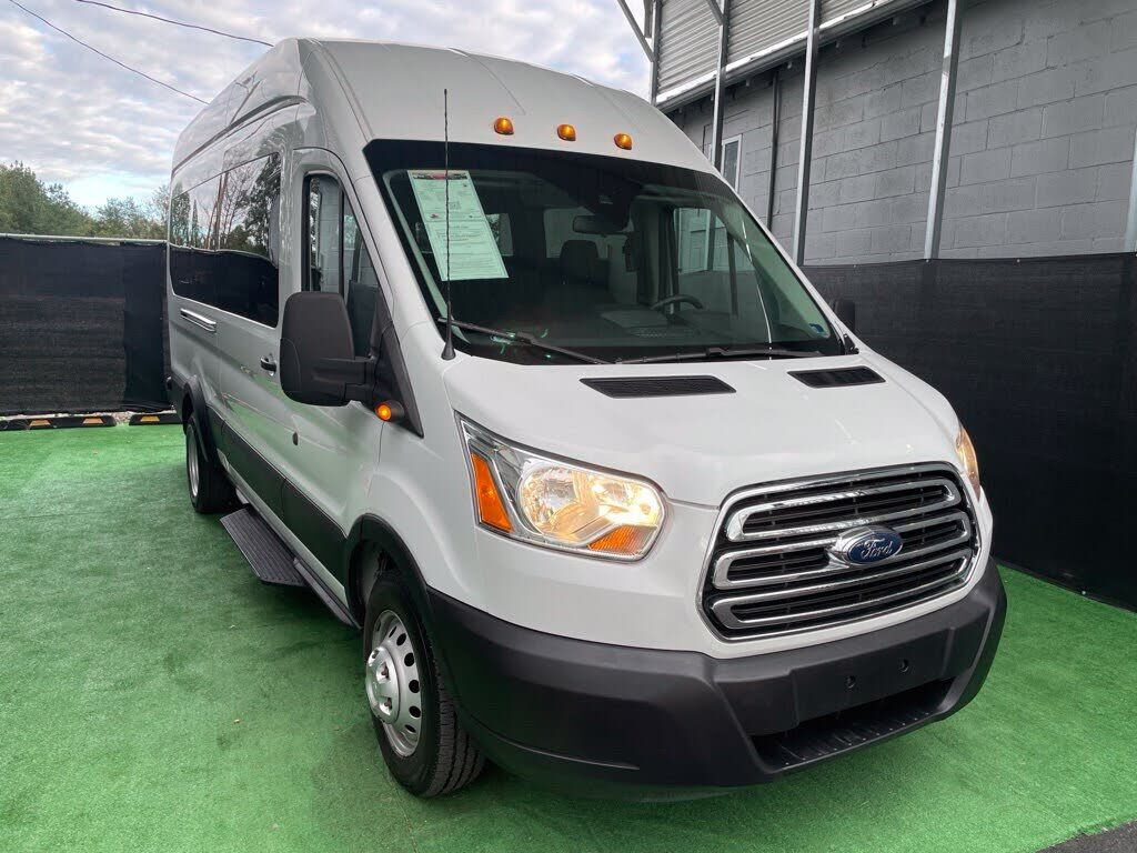2019 FORD Transit